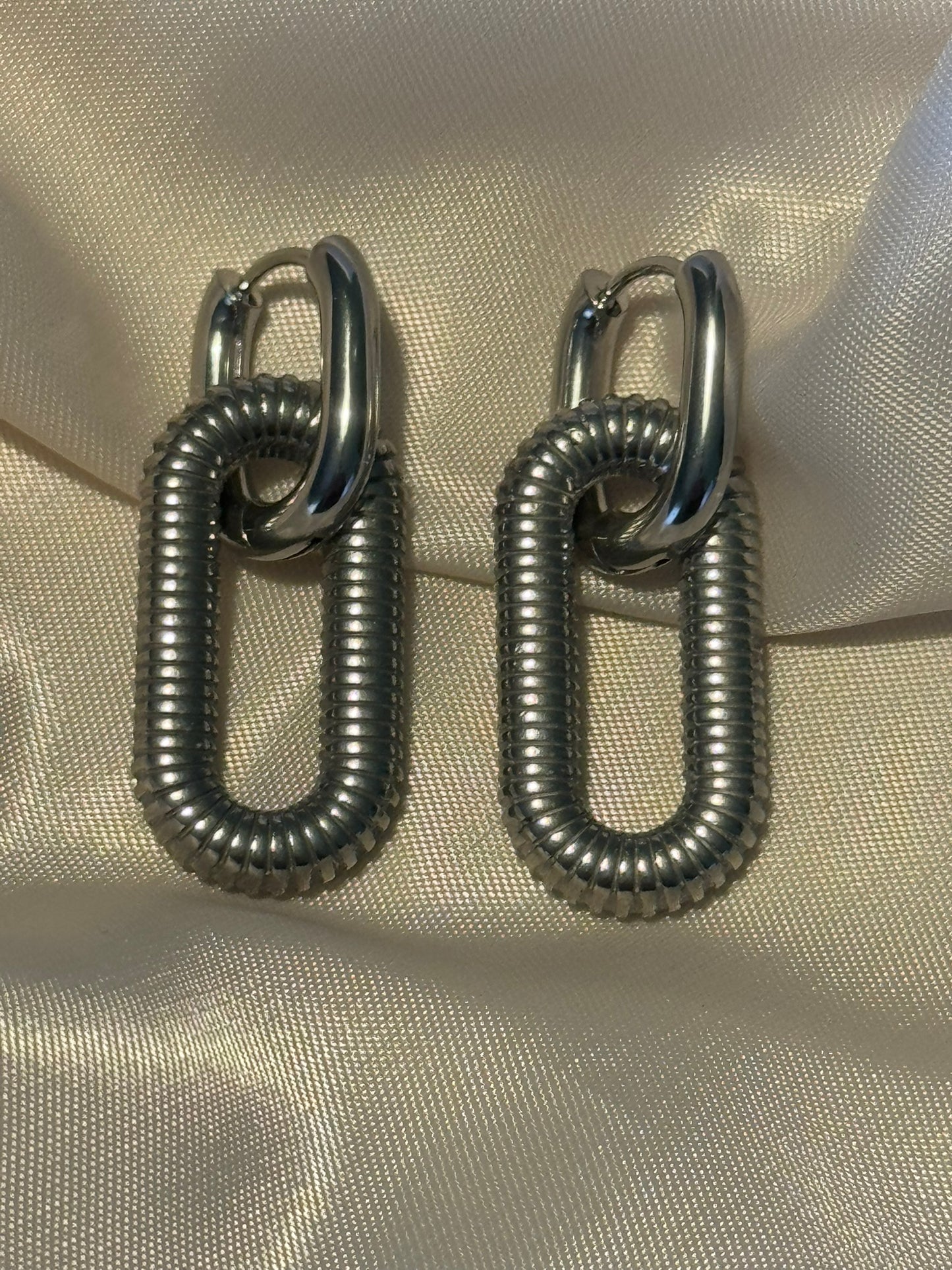 Chain Pendant Earring - Silver