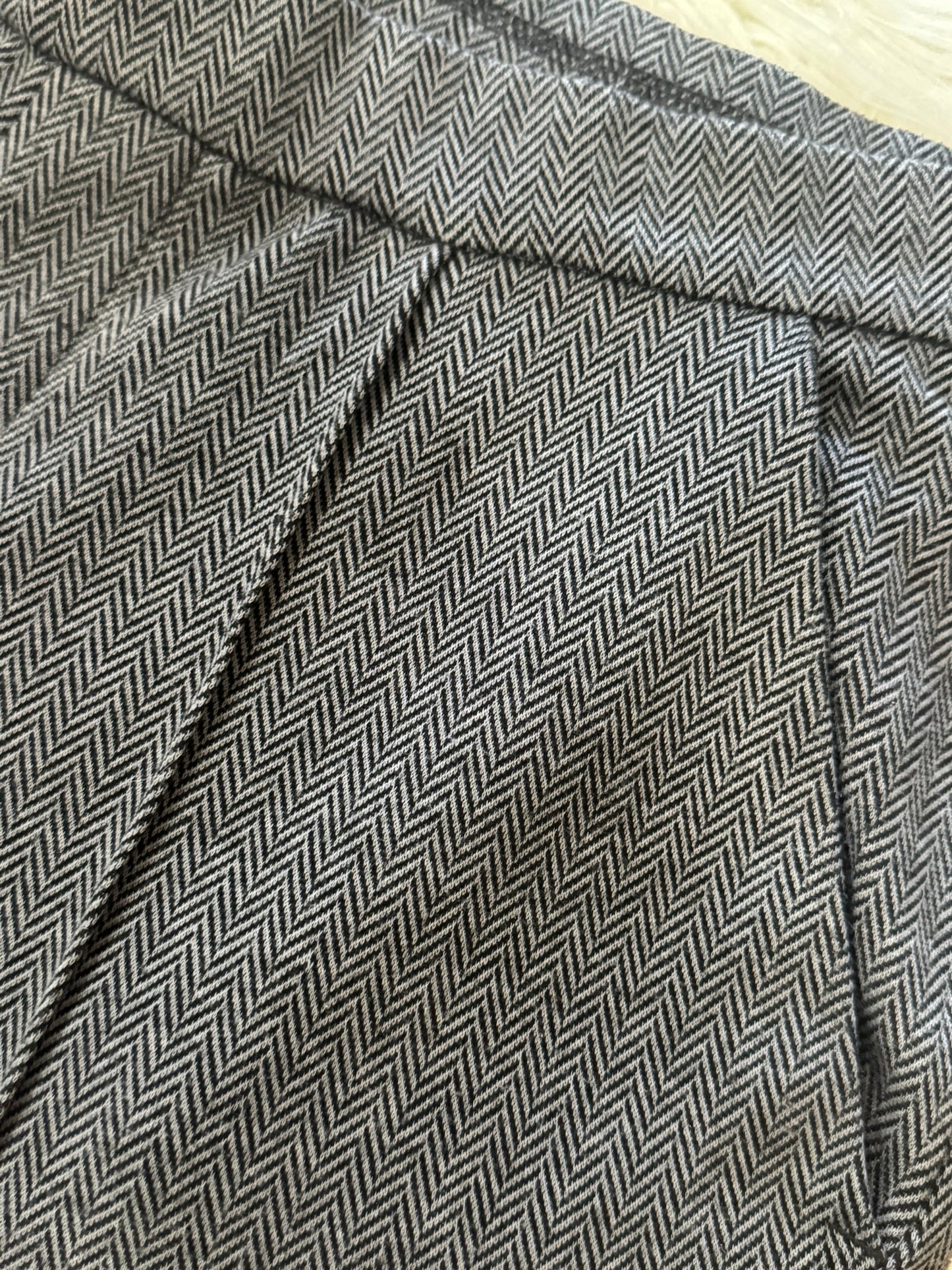 Halston Gray Herringbone Patterned Wide-Leg Pants